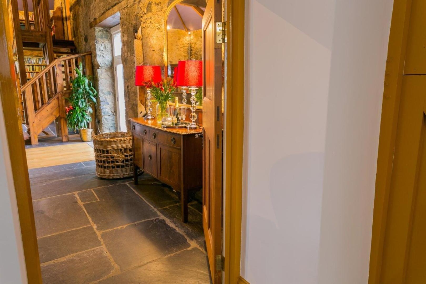 Tal Y Bont Uchaf Villa แบงเกอร์ ภายนอก รูปภาพ